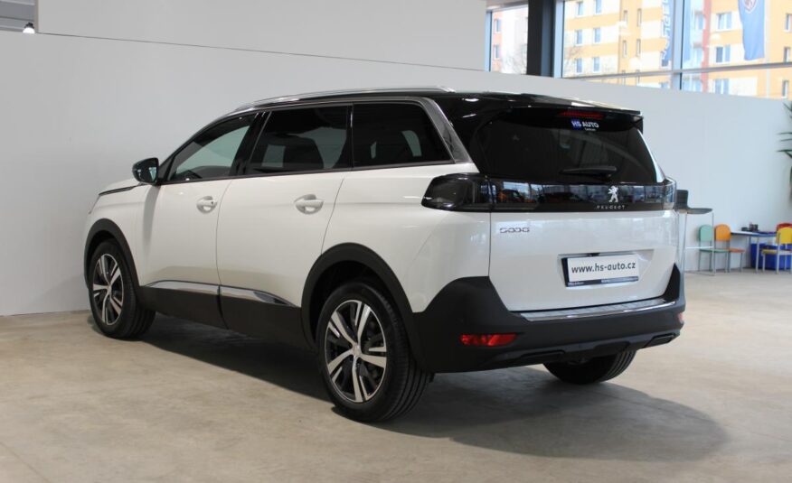 Peugeot 5008 SUV