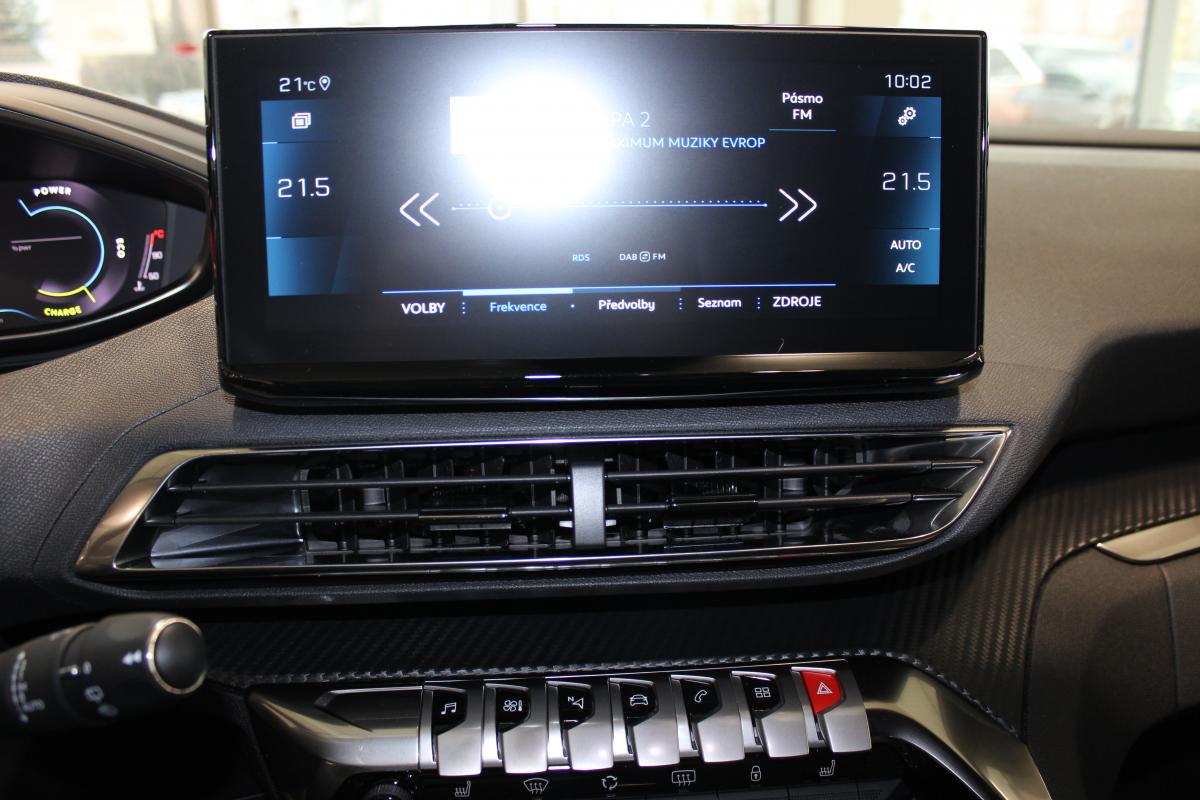 Peugeot 5008 SUV