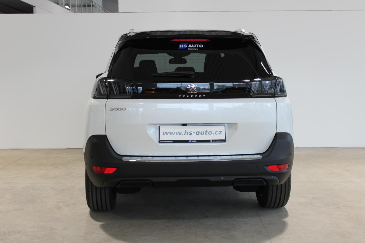 Peugeot 5008 SUV
