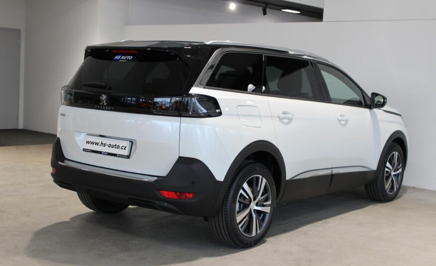 Peugeot 5008 SUV