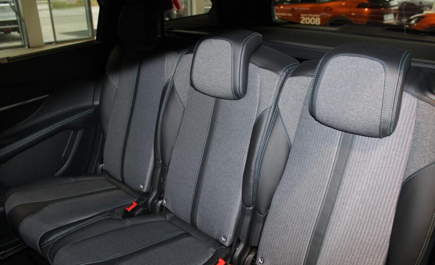 Peugeot 5008 SUV