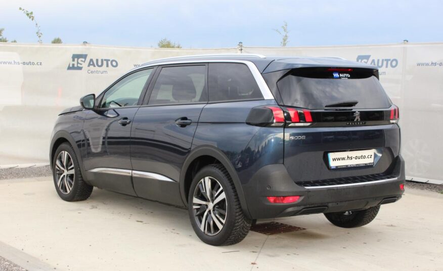 Peugeot 5008 SUV