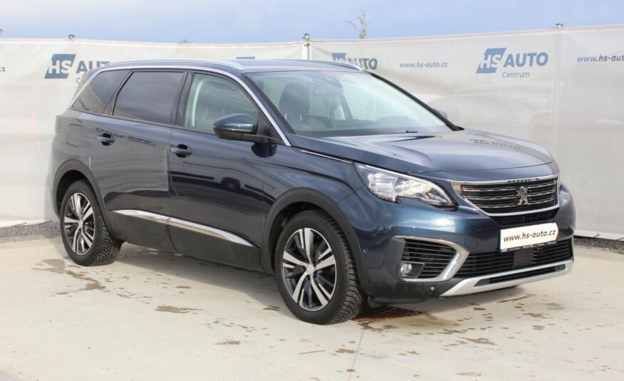 Peugeot 5008 SUV