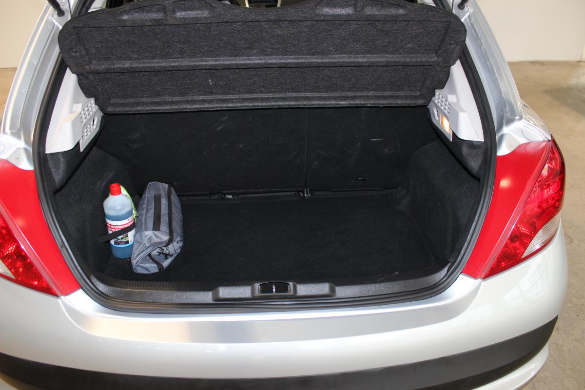 Peugeot 207 hatchback
