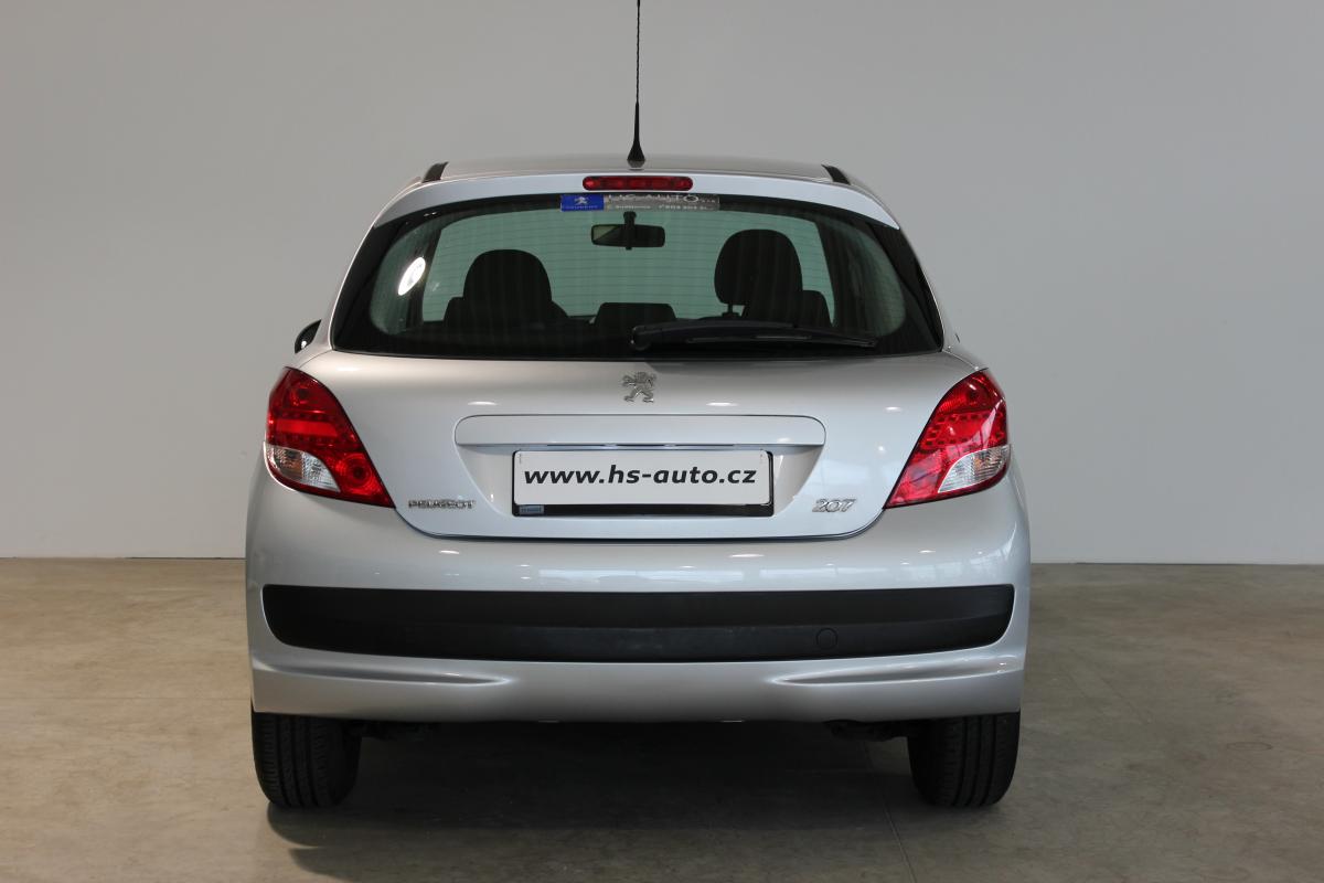 Peugeot 207 hatchback