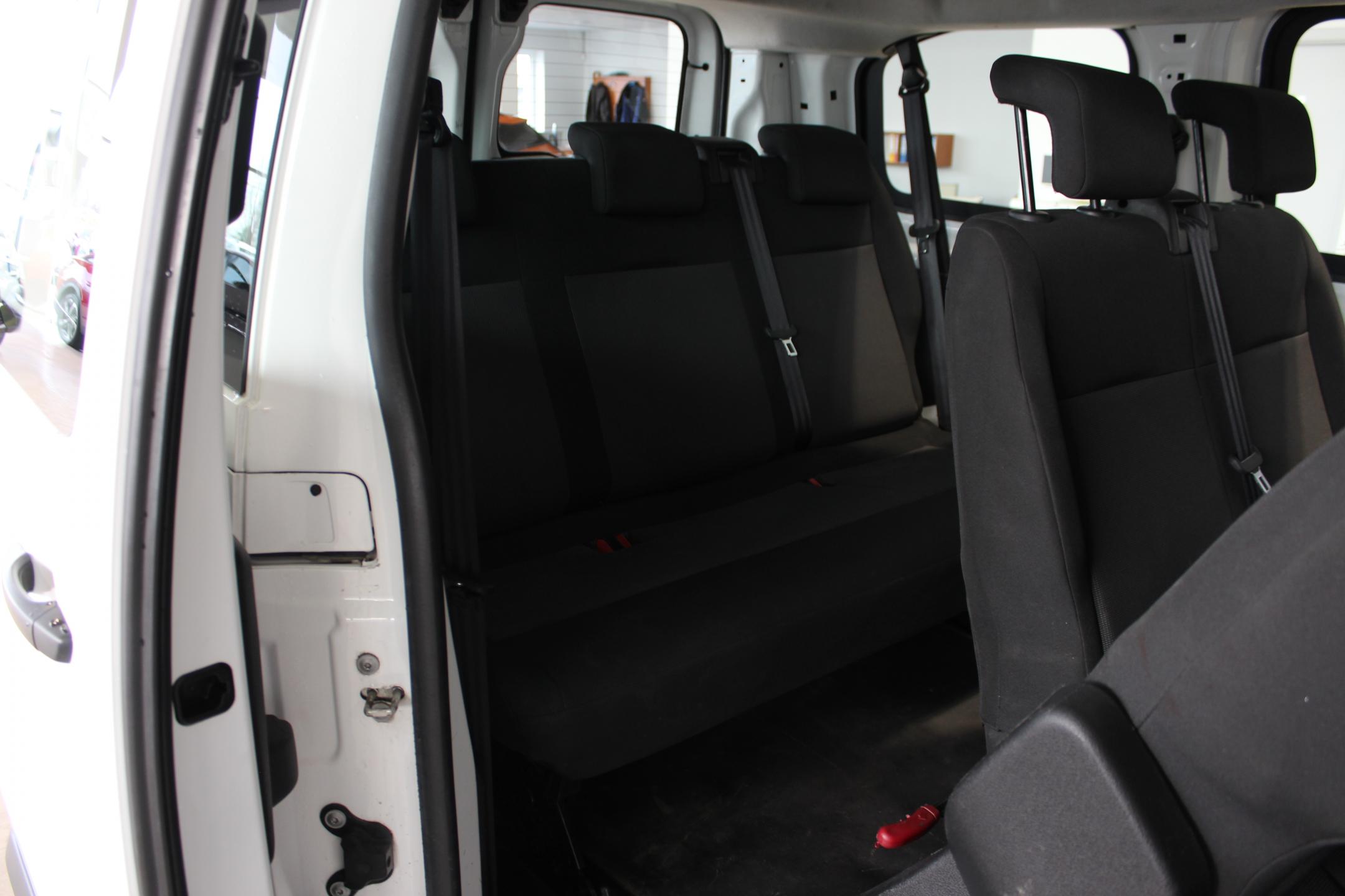 Opel Vivaro kombi