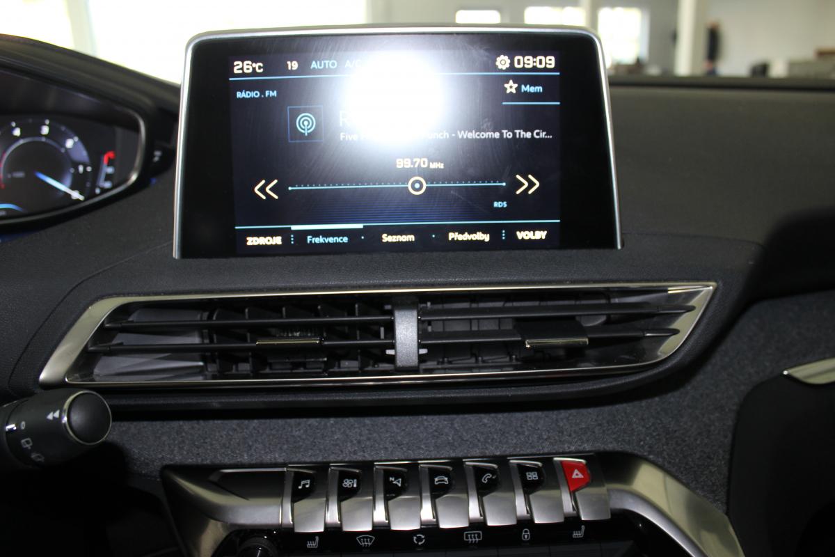 Peugeot 3008 SUV