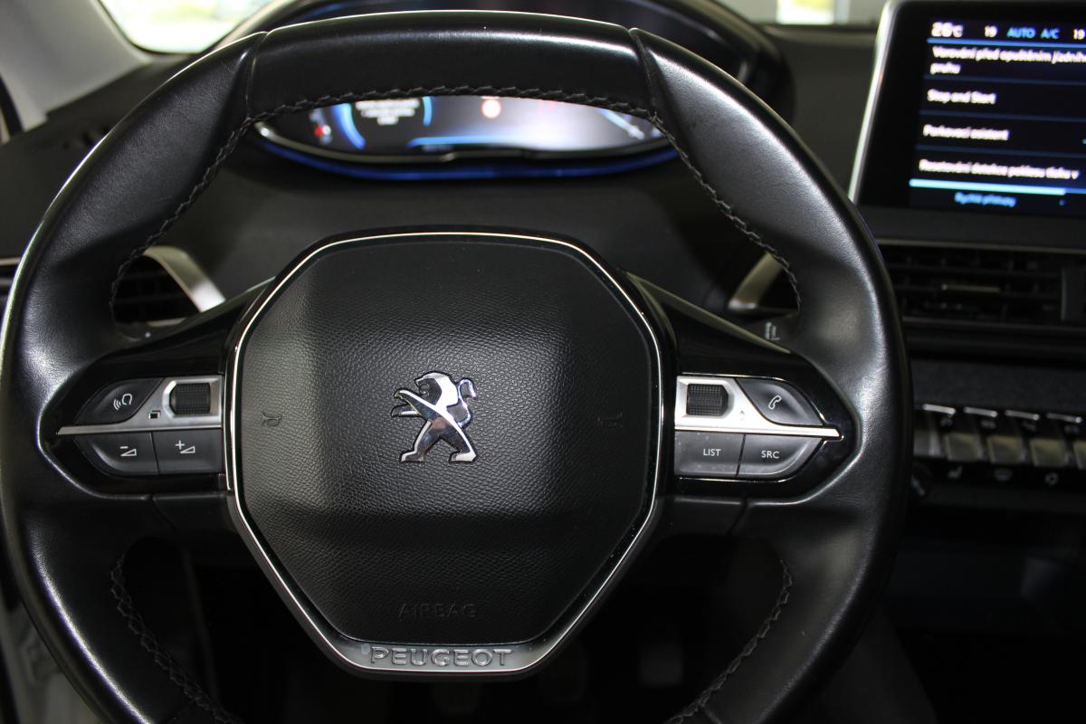 Peugeot 3008 SUV