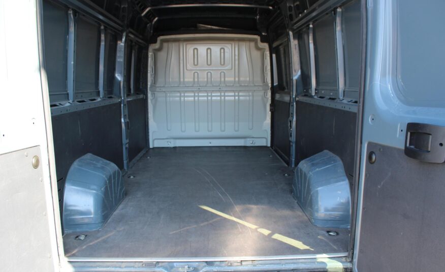 Peugeot Boxer skříň