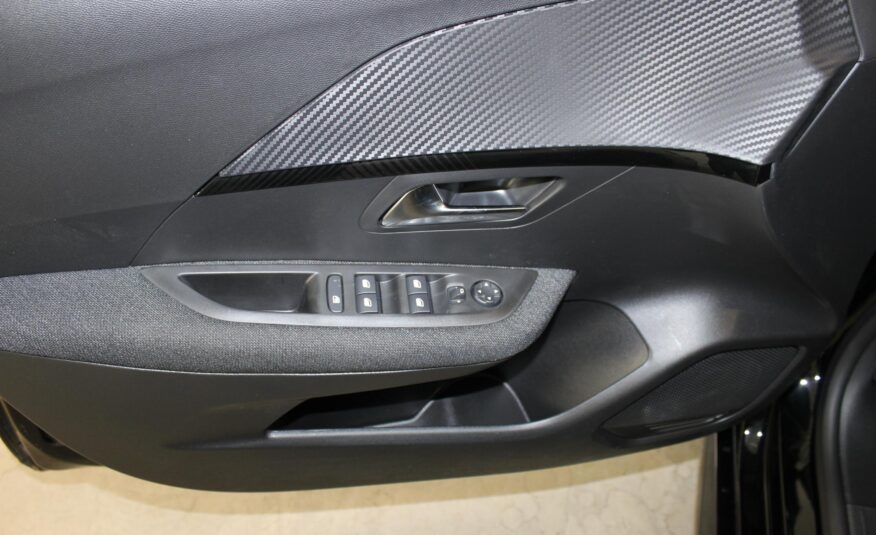 Peugeot 208 hatchback