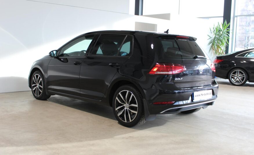 Volkswagen Golf hatchback