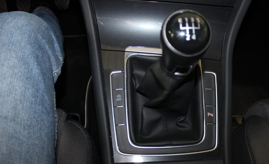 Volkswagen Golf hatchback