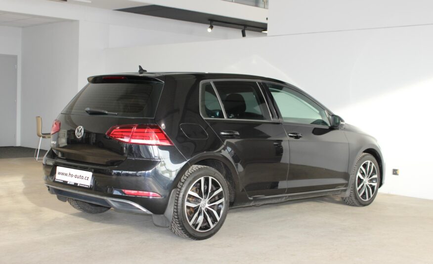 Volkswagen Golf hatchback