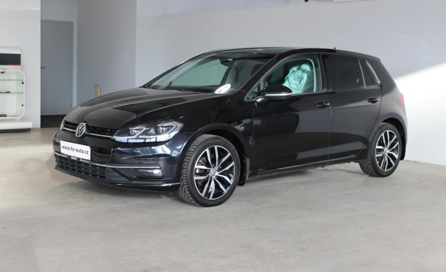 Volkswagen Golf hatchback
