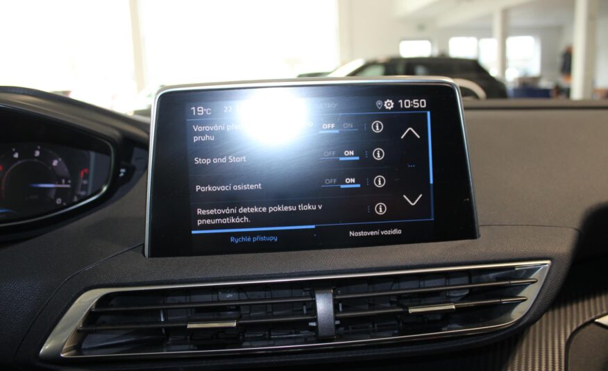 Peugeot 5008 SUV