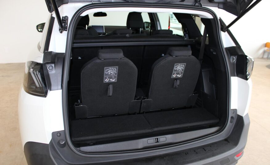 Peugeot 5008 SUV
