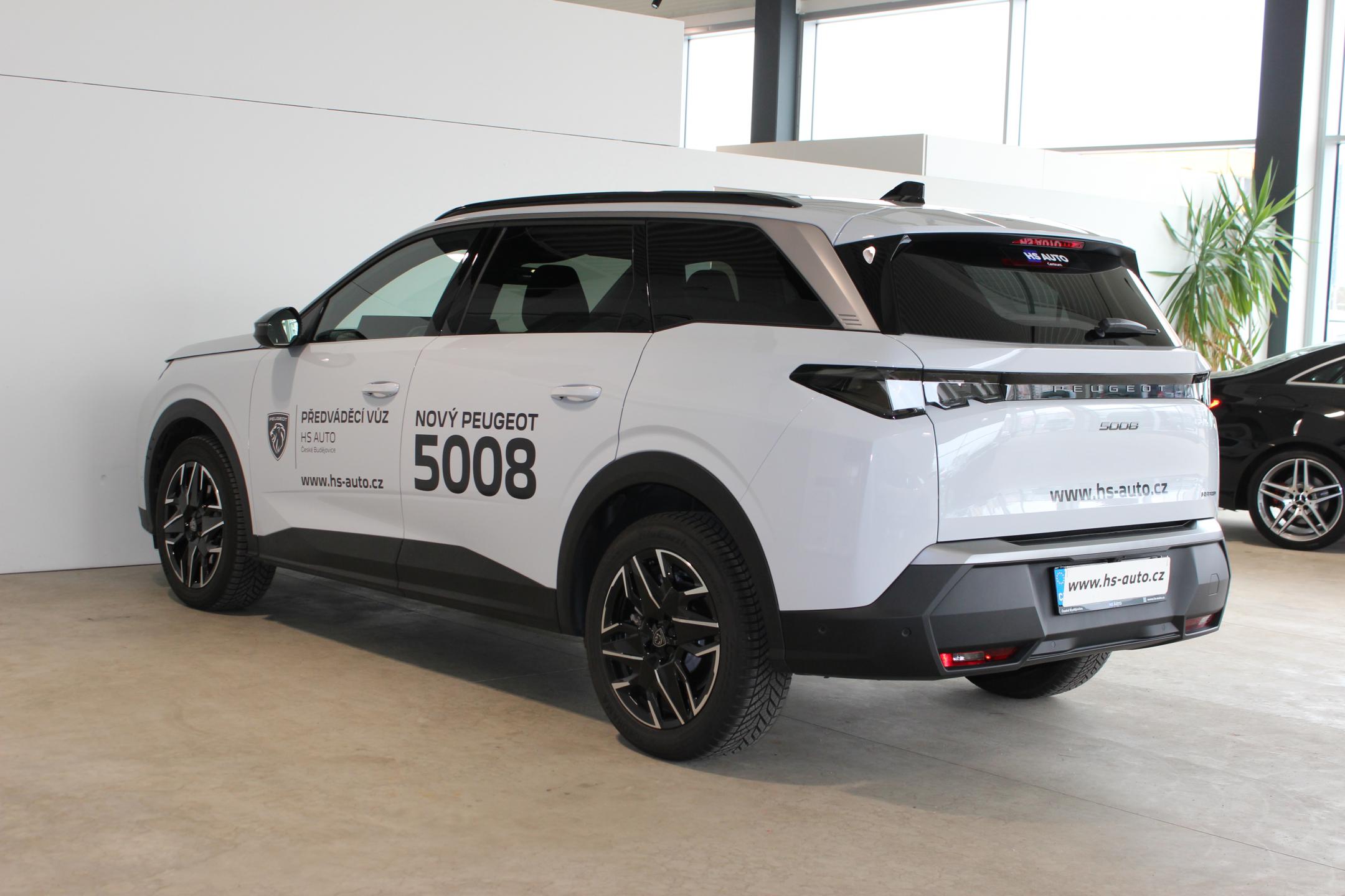 Peugeot 5008 SUV
