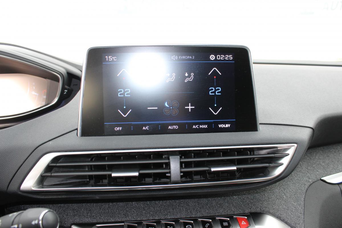 Peugeot 5008 SUV
