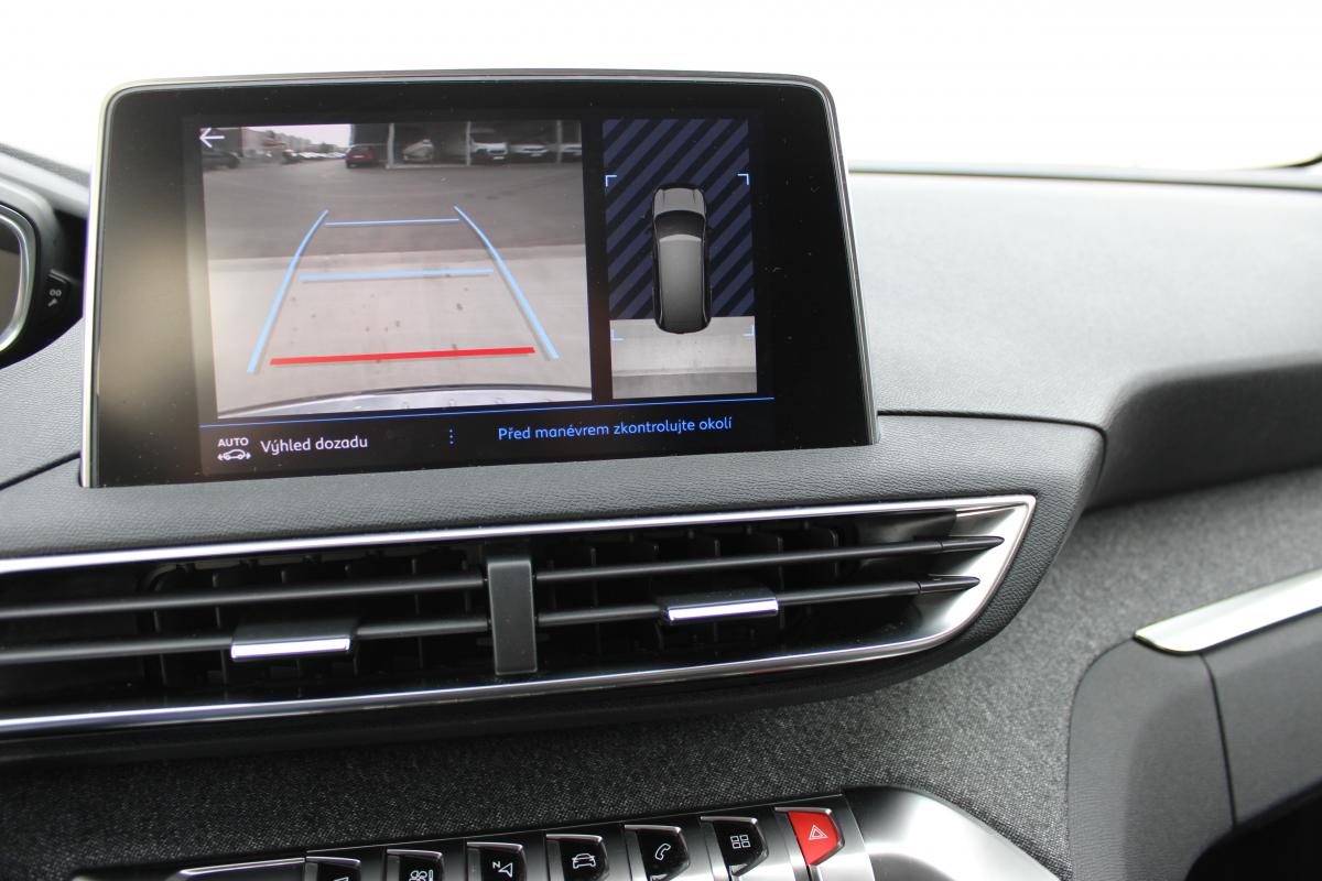 Peugeot 5008 SUV
