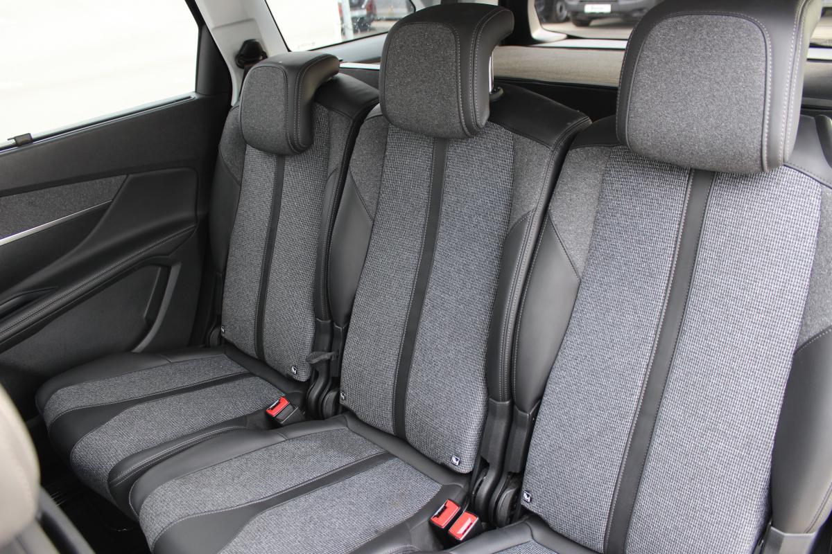 Peugeot 5008 SUV