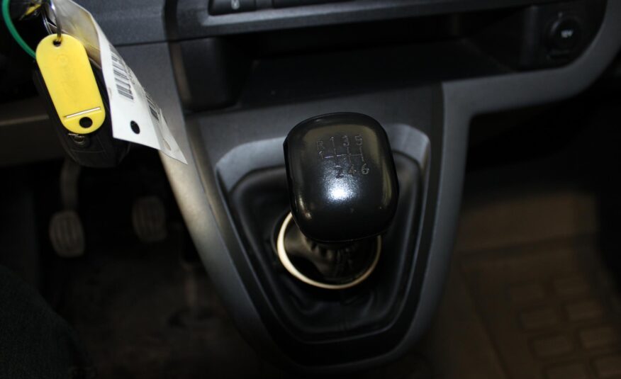 Opel Vivaro kombi