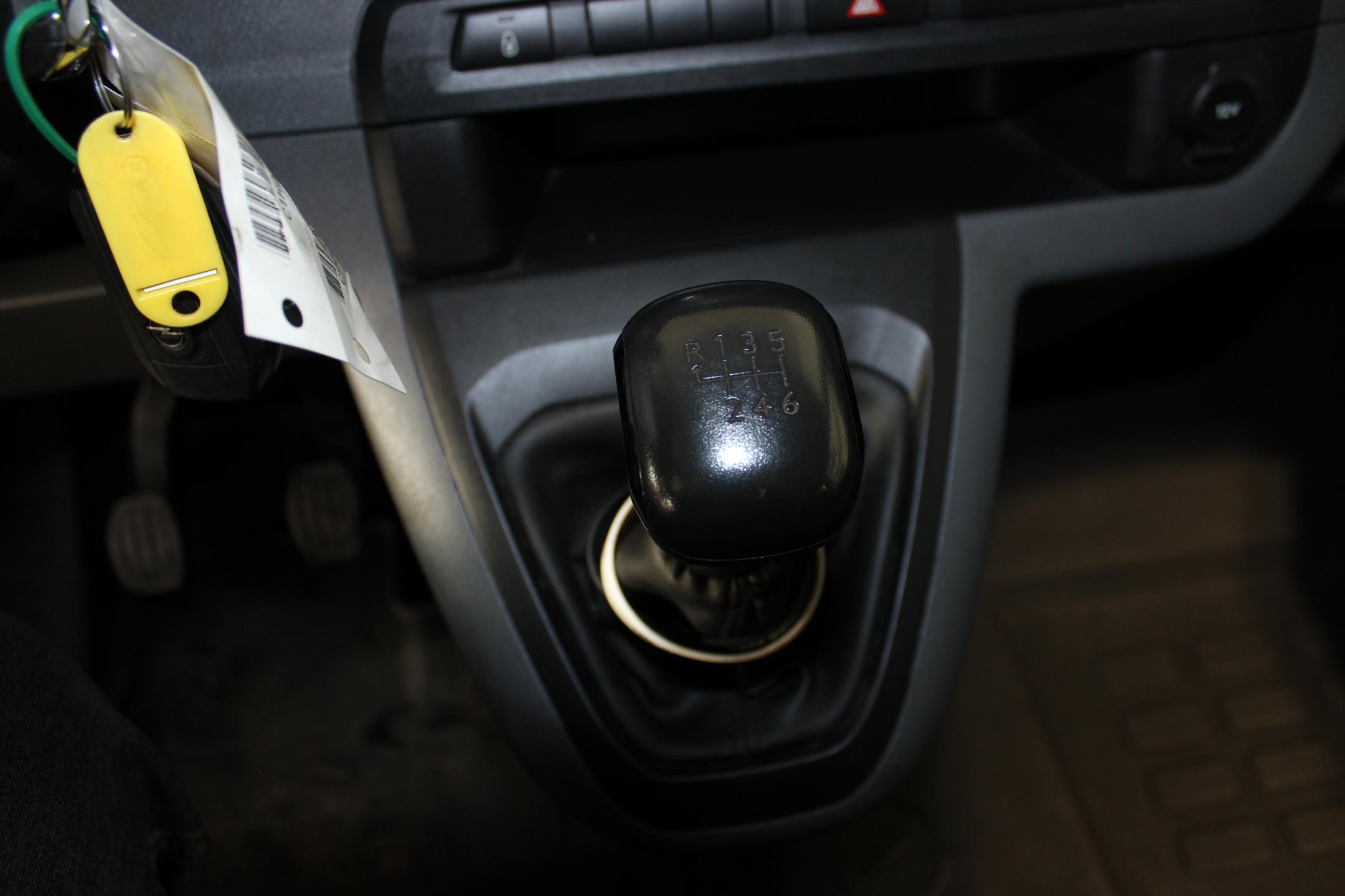 Opel Vivaro kombi
