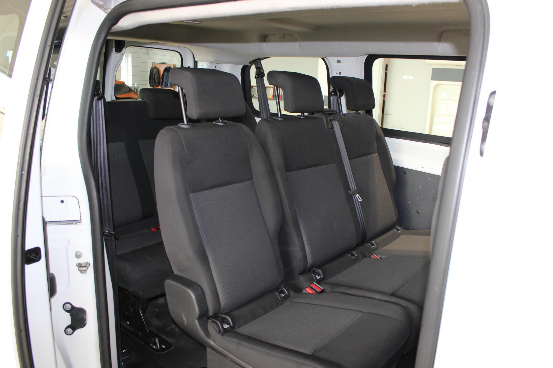 Opel Vivaro kombi