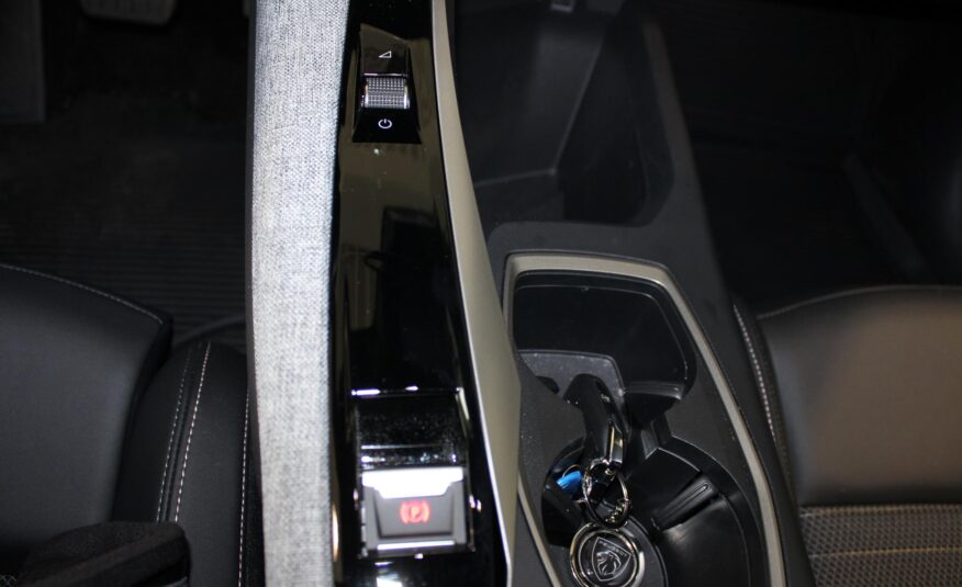 Peugeot 5008 SUV