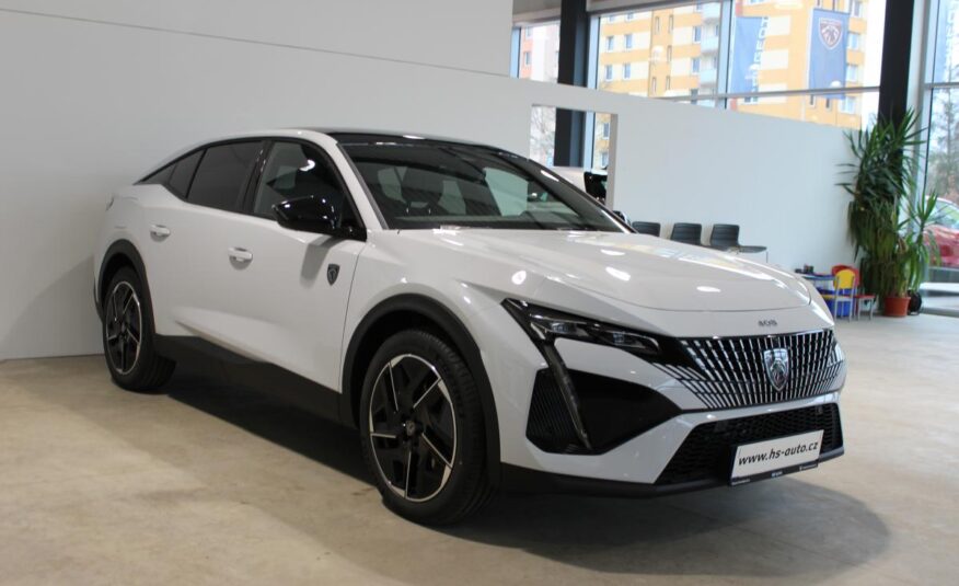 Peugeot 408 liftback
