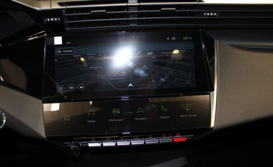 Peugeot 408 liftback