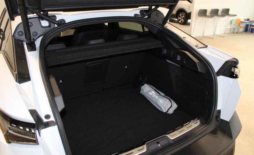 Peugeot 408 liftback