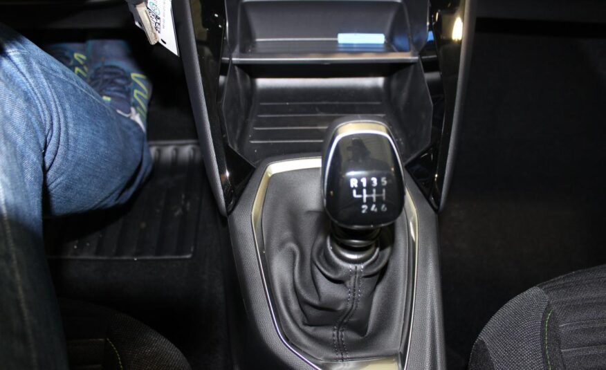 Peugeot 208 hatchback