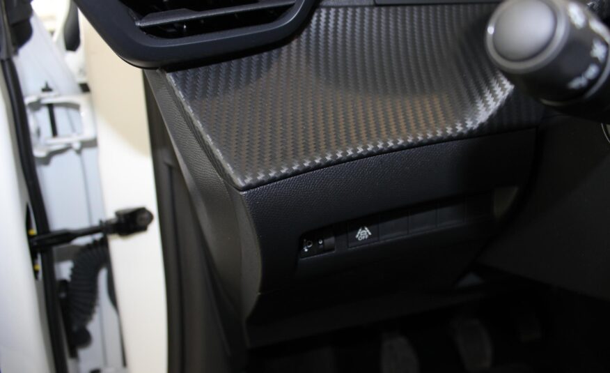 Peugeot 208 hatchback