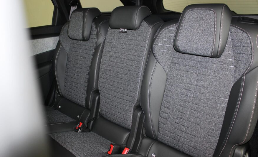Peugeot 5008 SUV