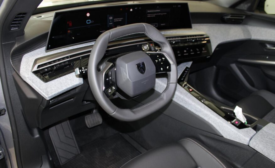 Peugeot 5008 SUV