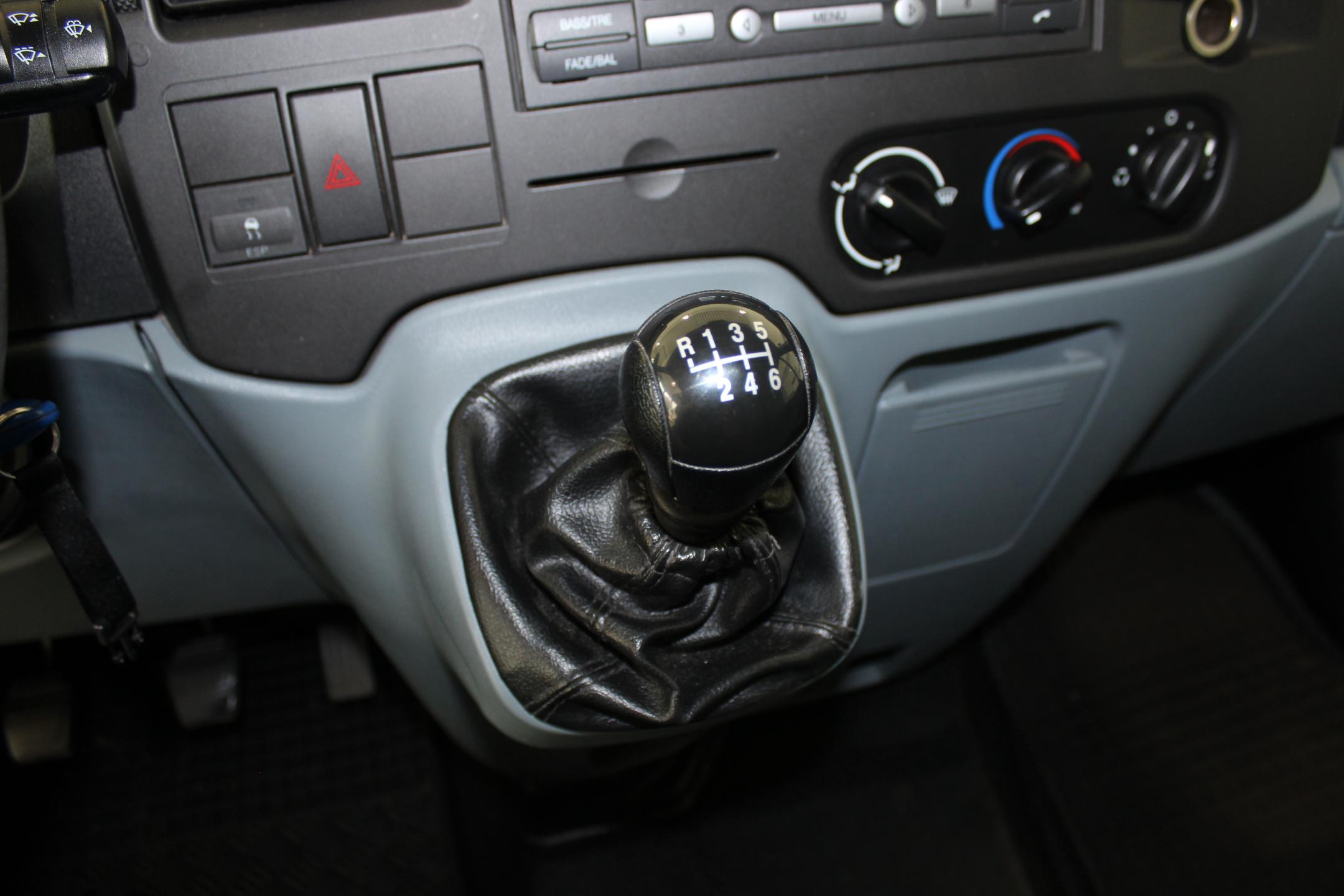 Ford Transit valník
