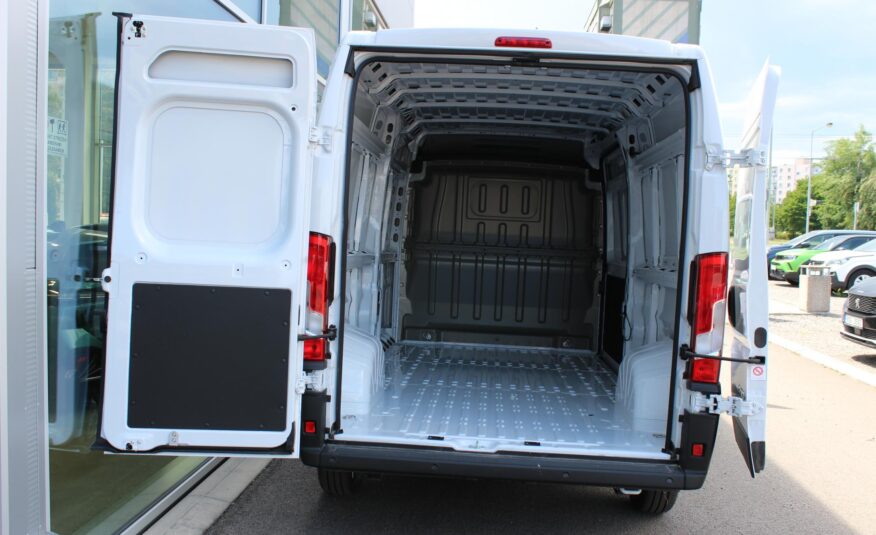 Opel Movano skříň