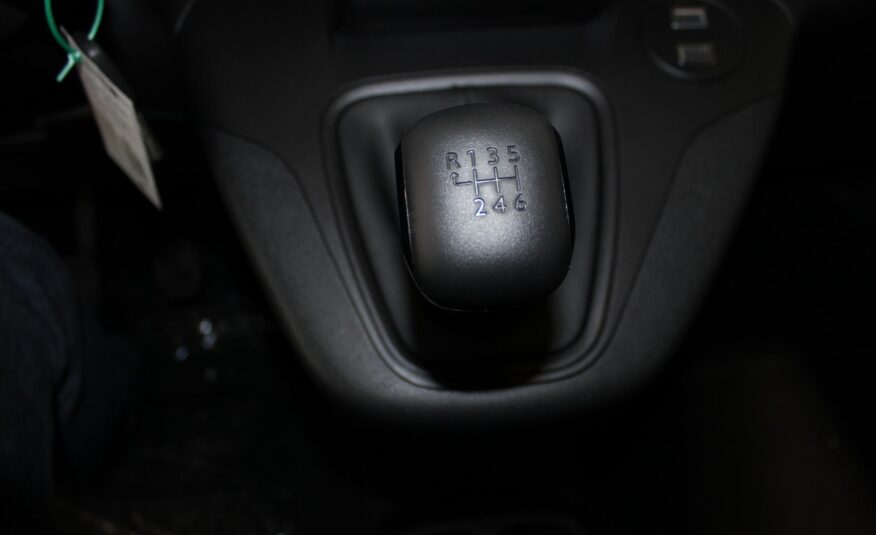 Peugeot Partner skříň