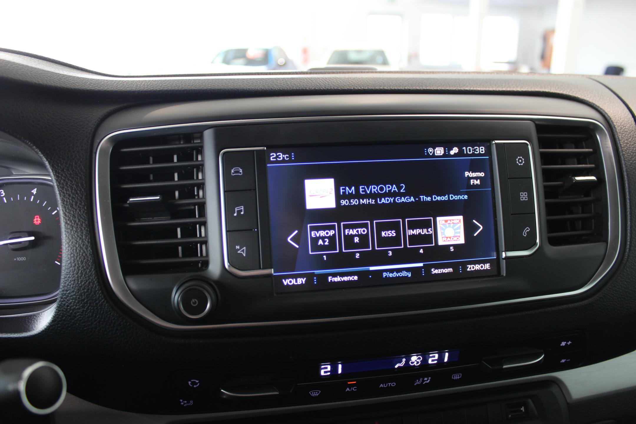 Peugeot Traveller MPV