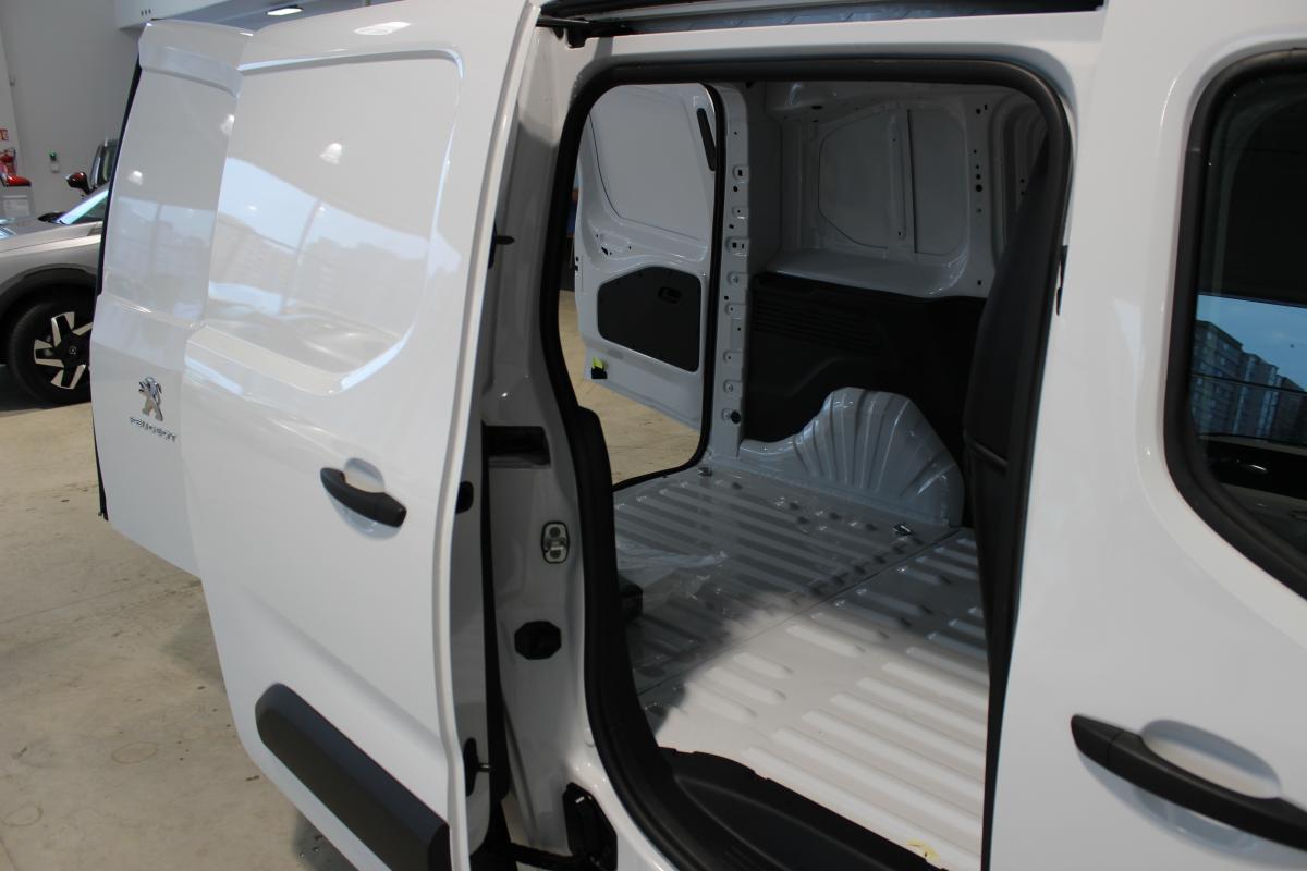 Peugeot Partner skříň