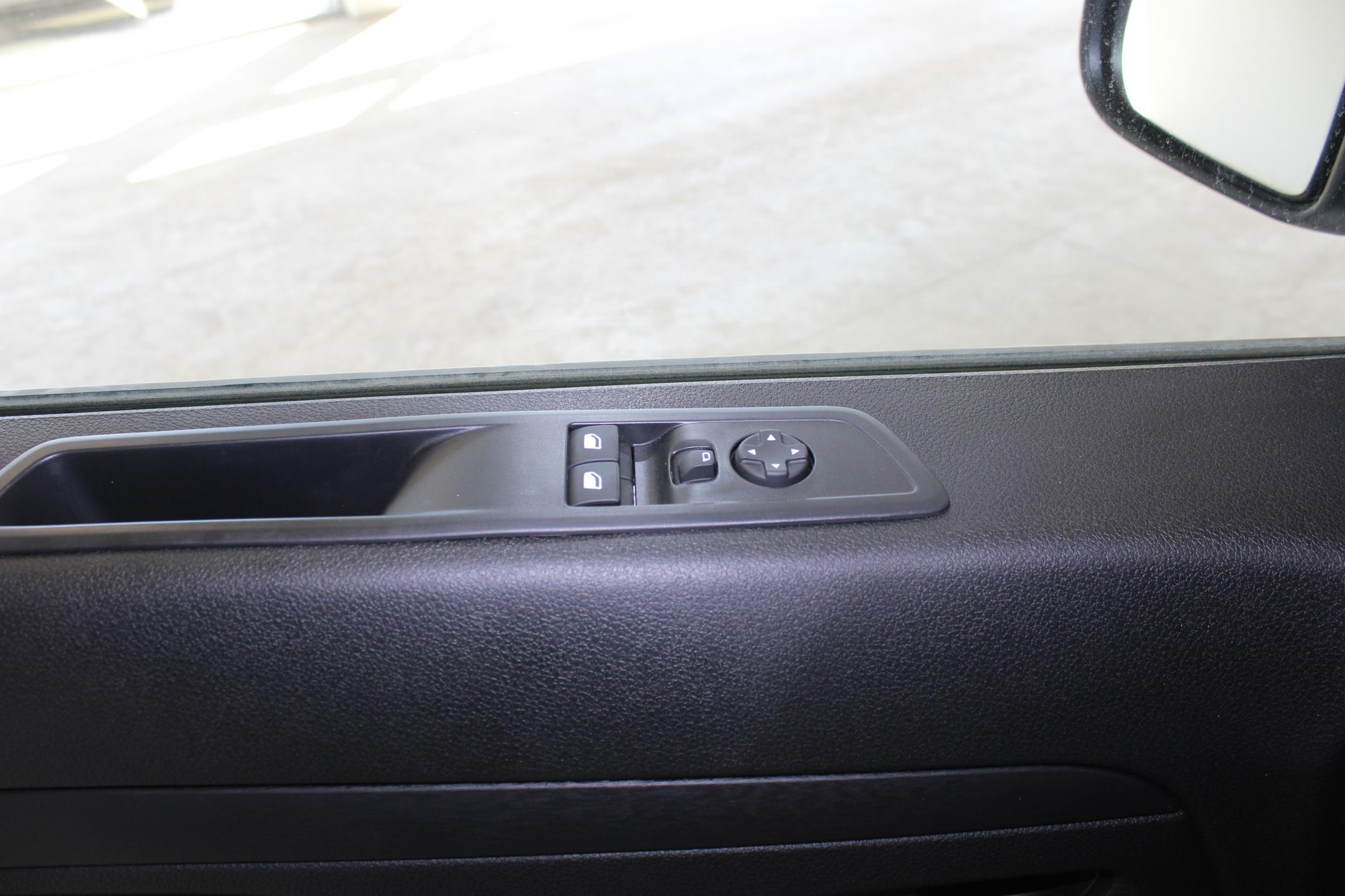 Opel Vivaro skříň