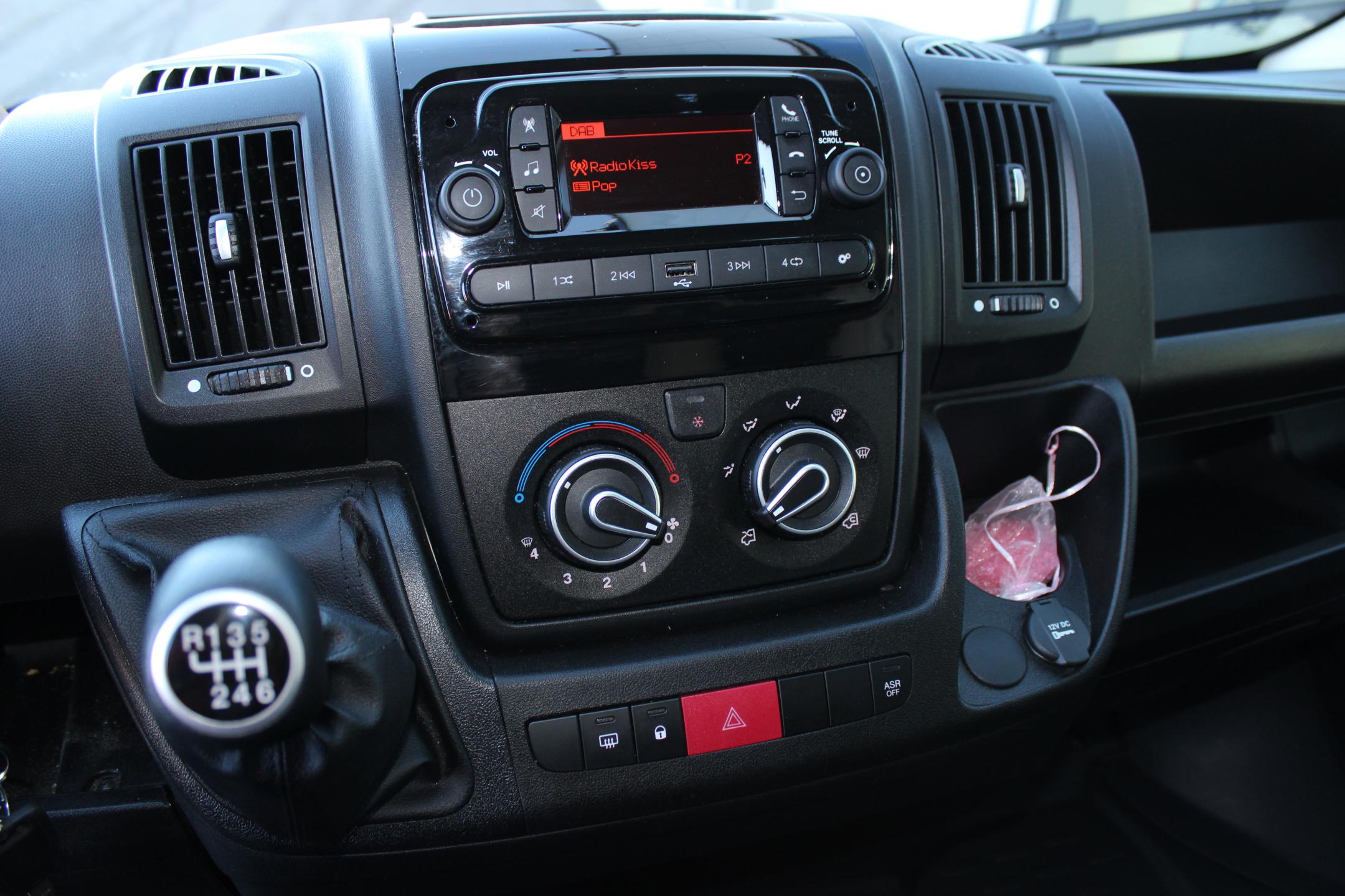 Peugeot Boxer skříň