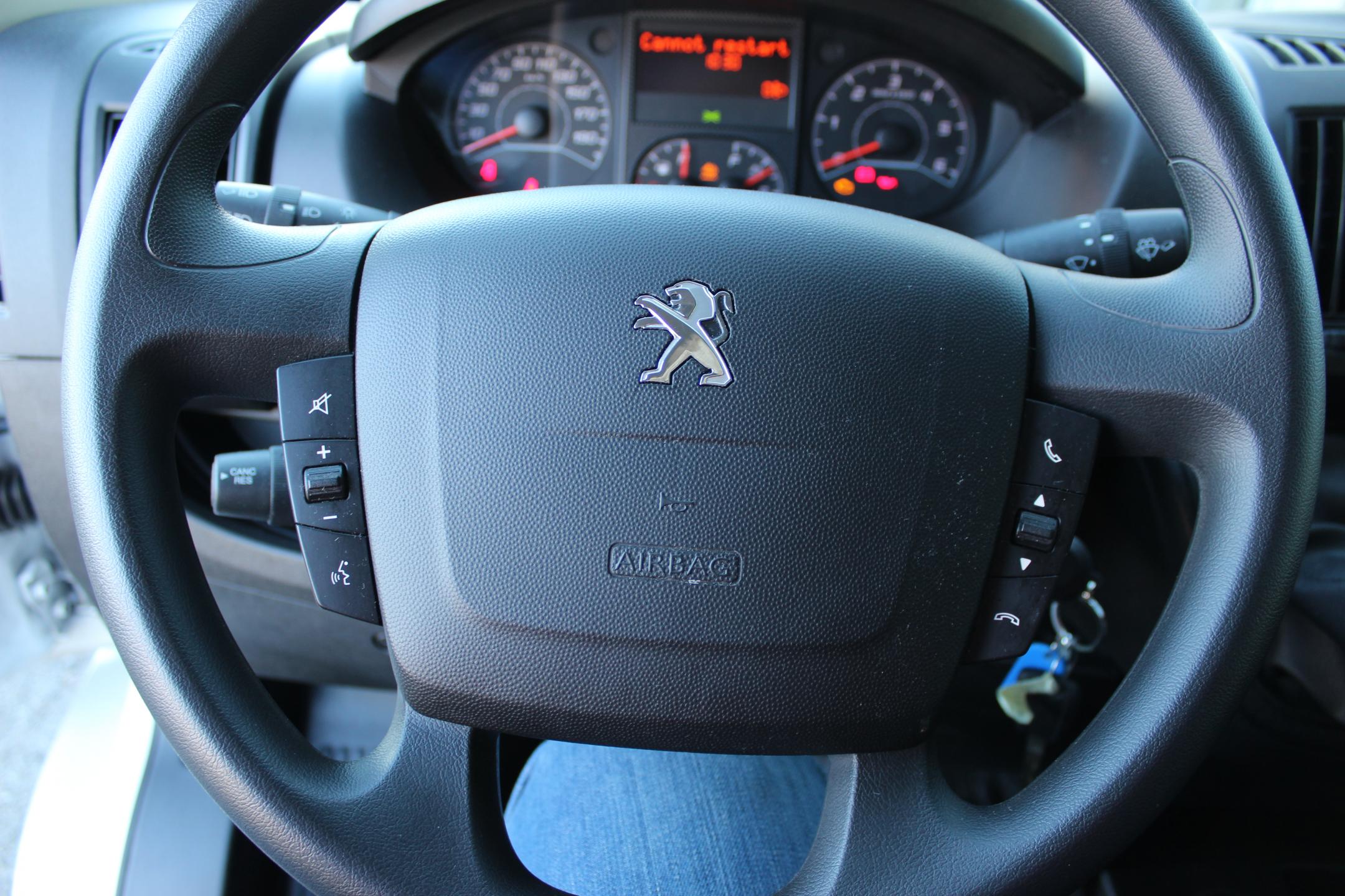 Peugeot Boxer skříň
