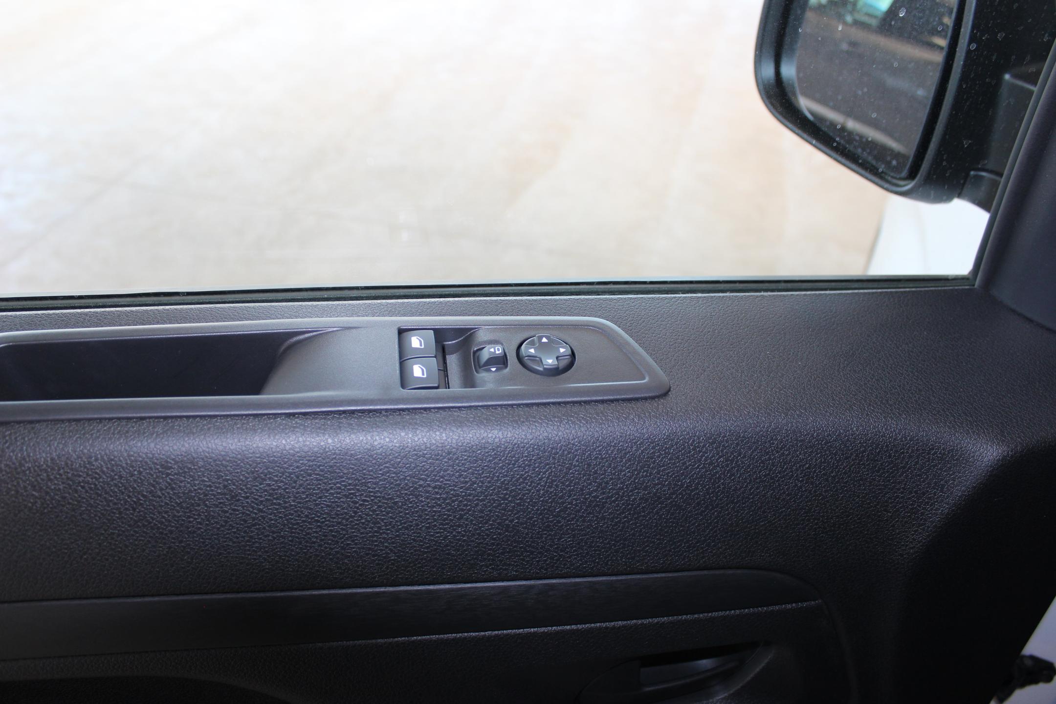 Opel Vivaro skříň