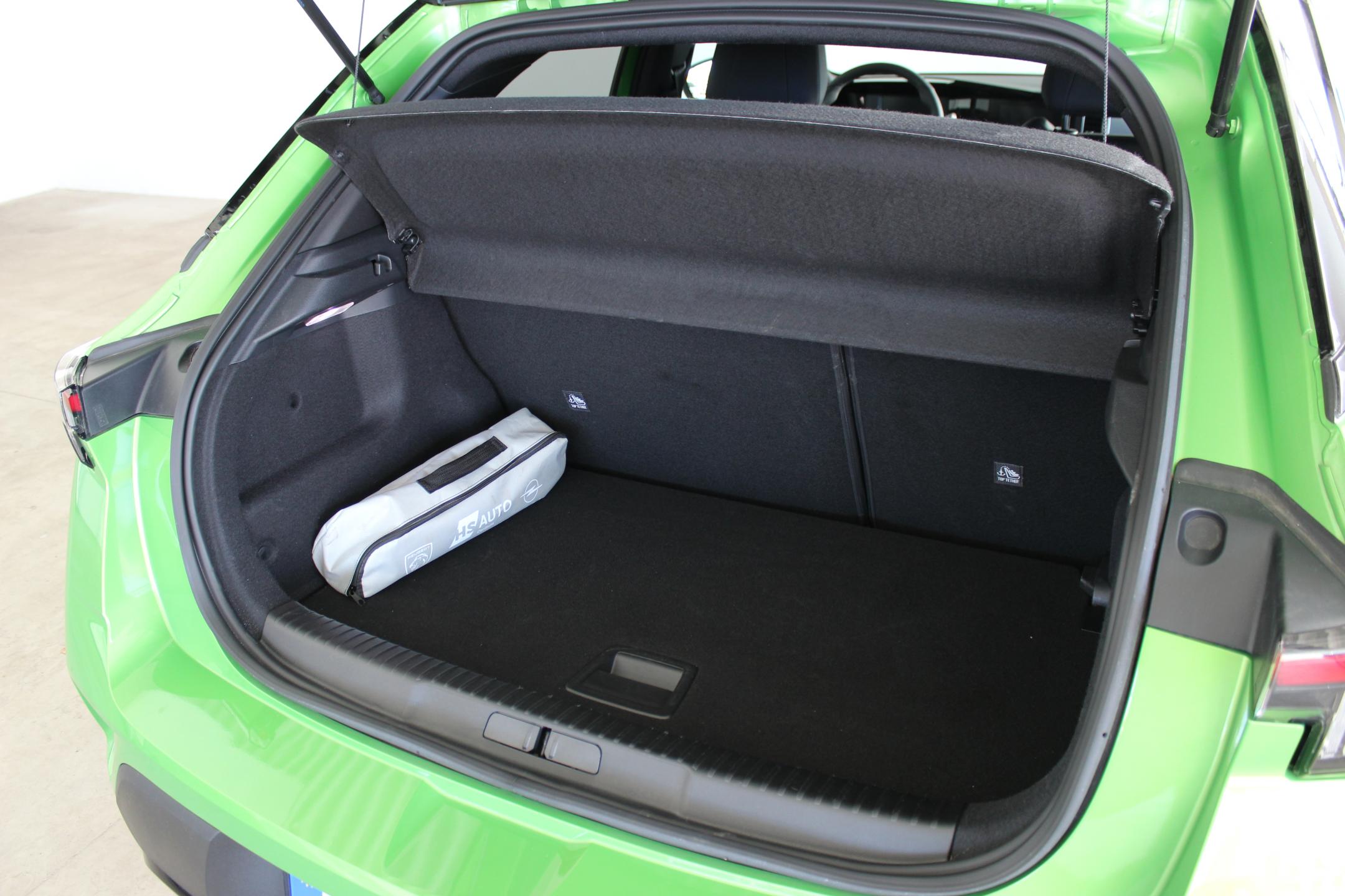 Opel Mokka hatchback