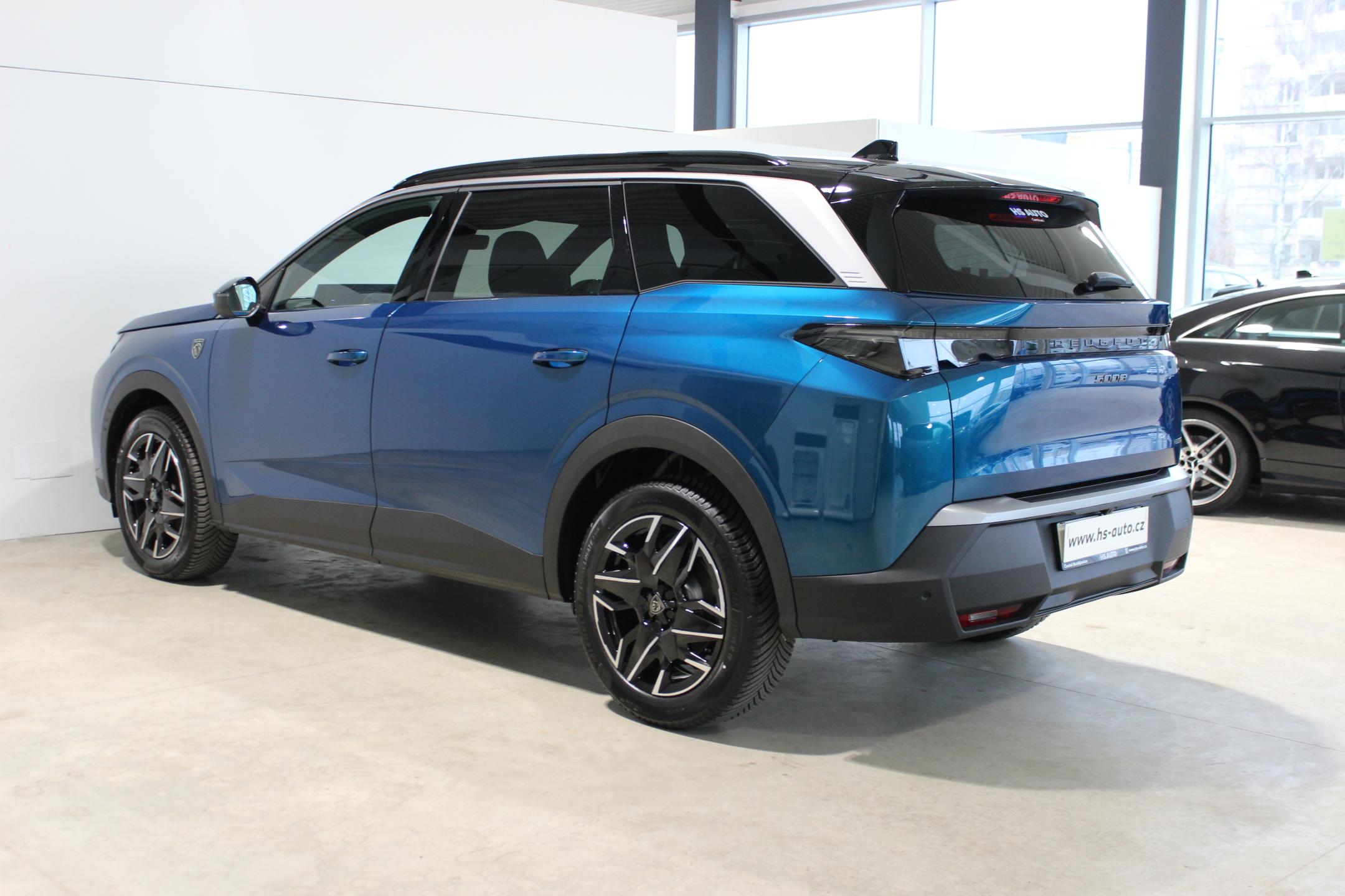 Peugeot 5008 SUV