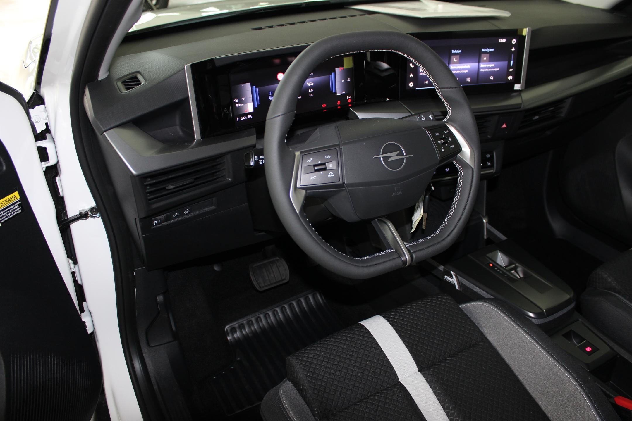 Opel Frontera SUV