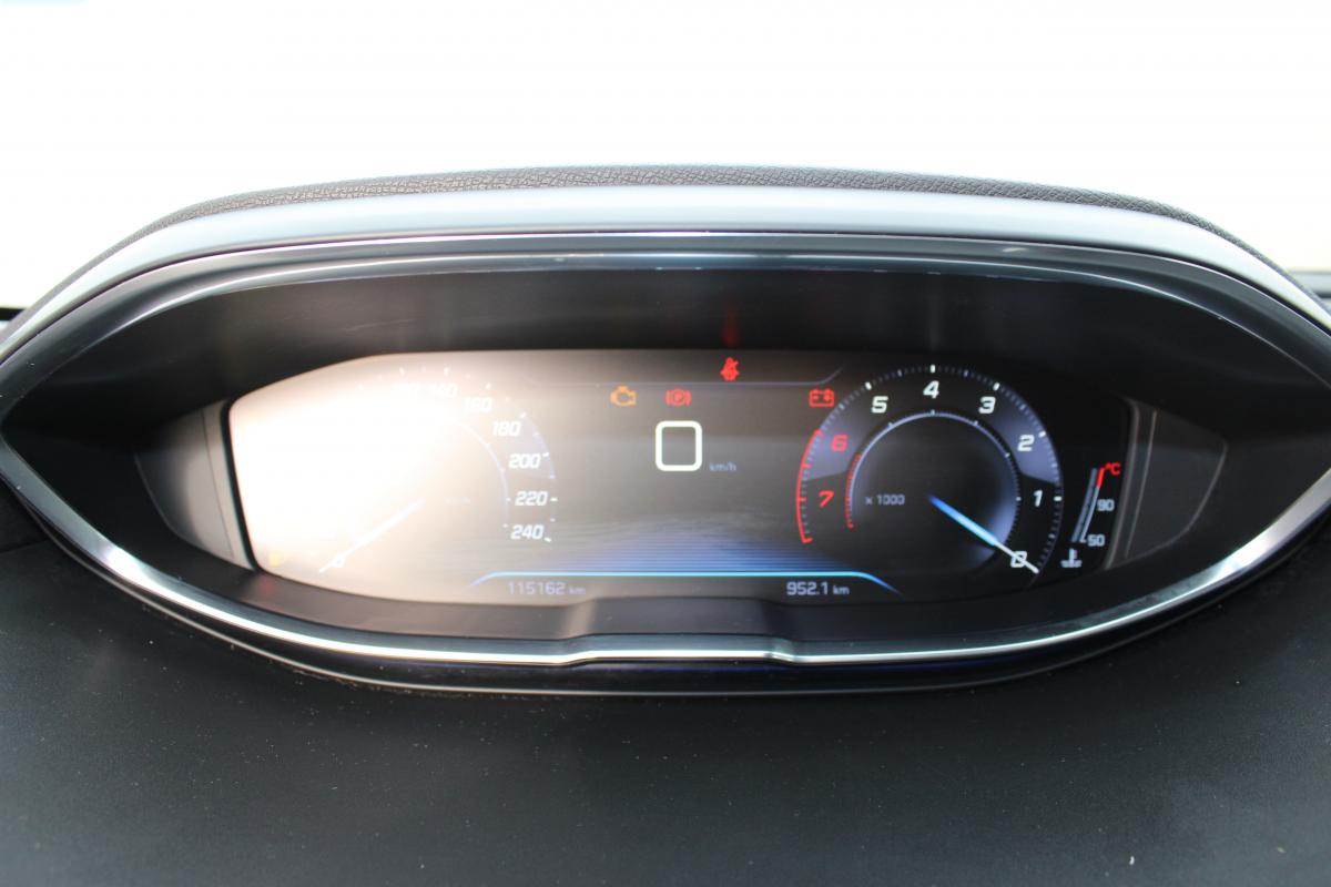 Peugeot 5008 SUV