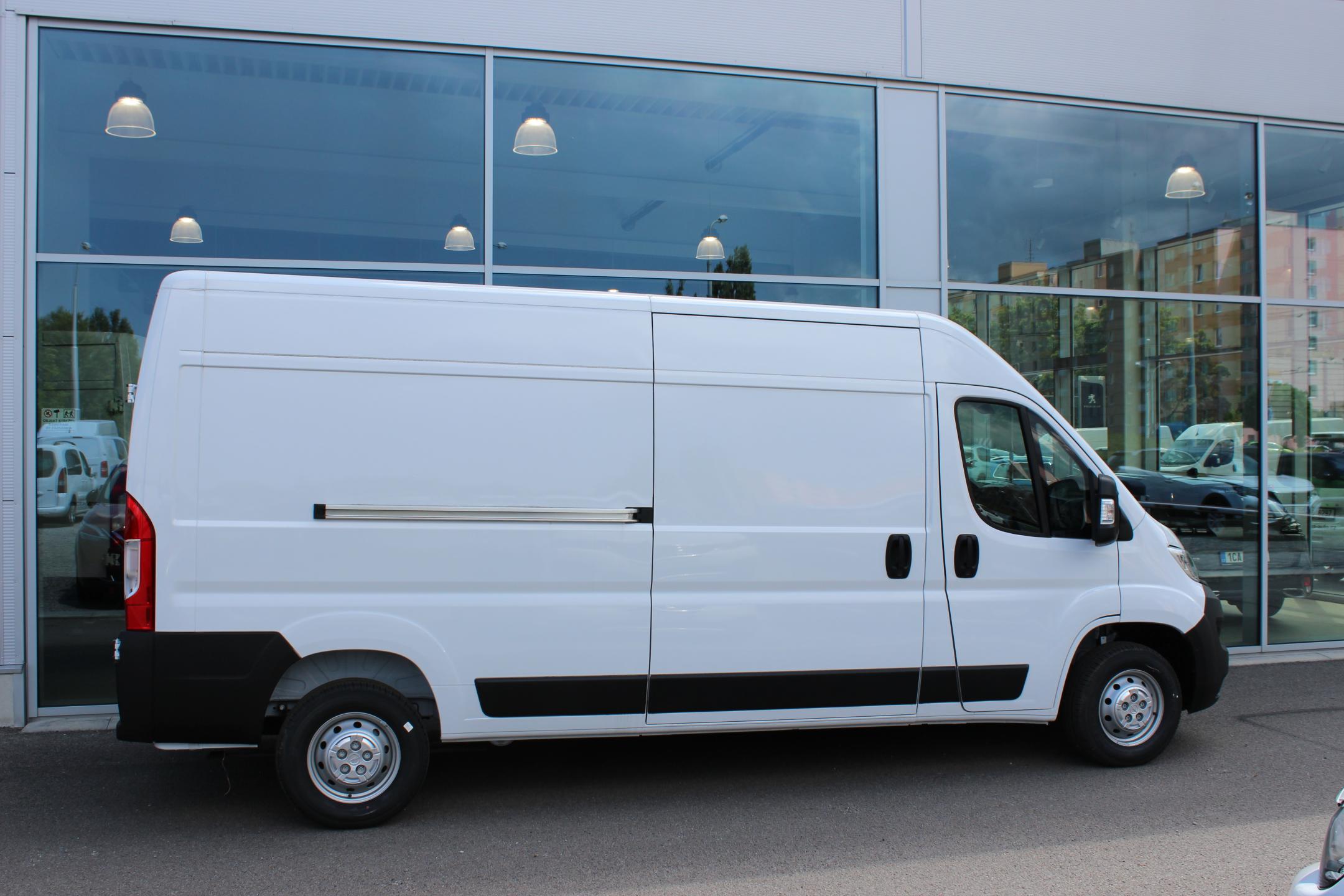 Opel Movano skříň