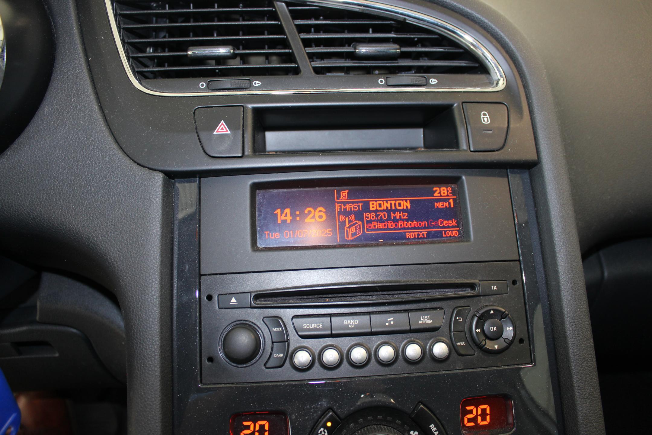 Peugeot 5008 SUV